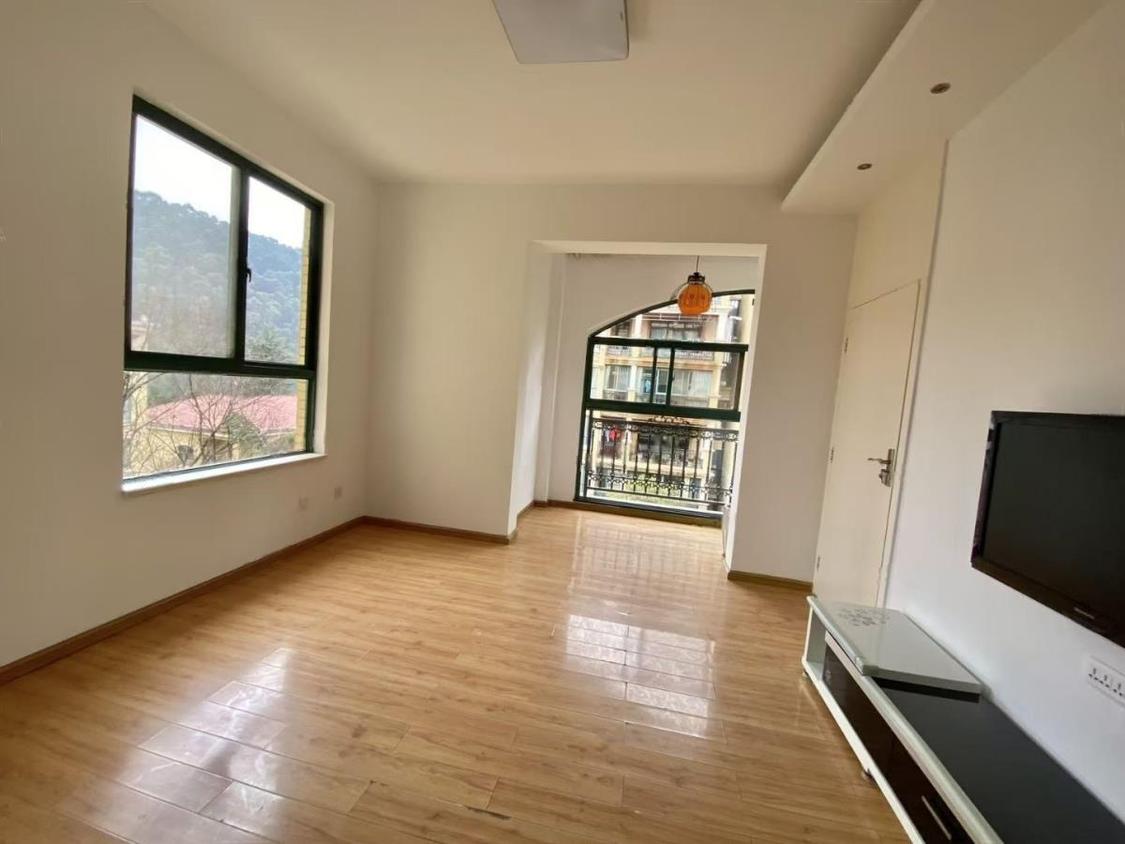 整租·贵研自然界