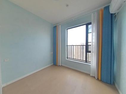 大朗体育馆整租 万科中央公园(一期)4室2厅/153平/高楼层