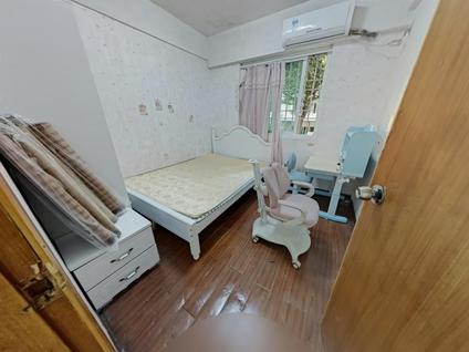 湖里SM城市广场整租 中港花园2室1厅/50平/低楼层