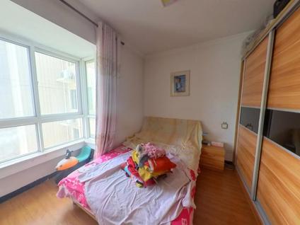 未央凤城五路整租 世融嘉城4室2厅/150平/高楼层