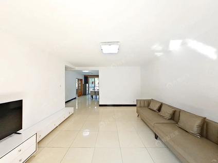 西湖桂花城整租 阳光地带花园3室2厅/140平/低楼层