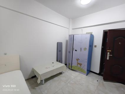 洛龙关林整租 怡和嘉园1室1厅/46平/中楼层