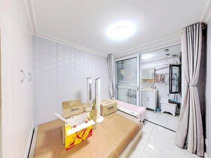 信州商贸城商圈整租 融晖城3室2厅/97平/高楼层