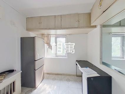 海淀玉泉路东合租 太平路33号院3室1厅/17平/高楼层