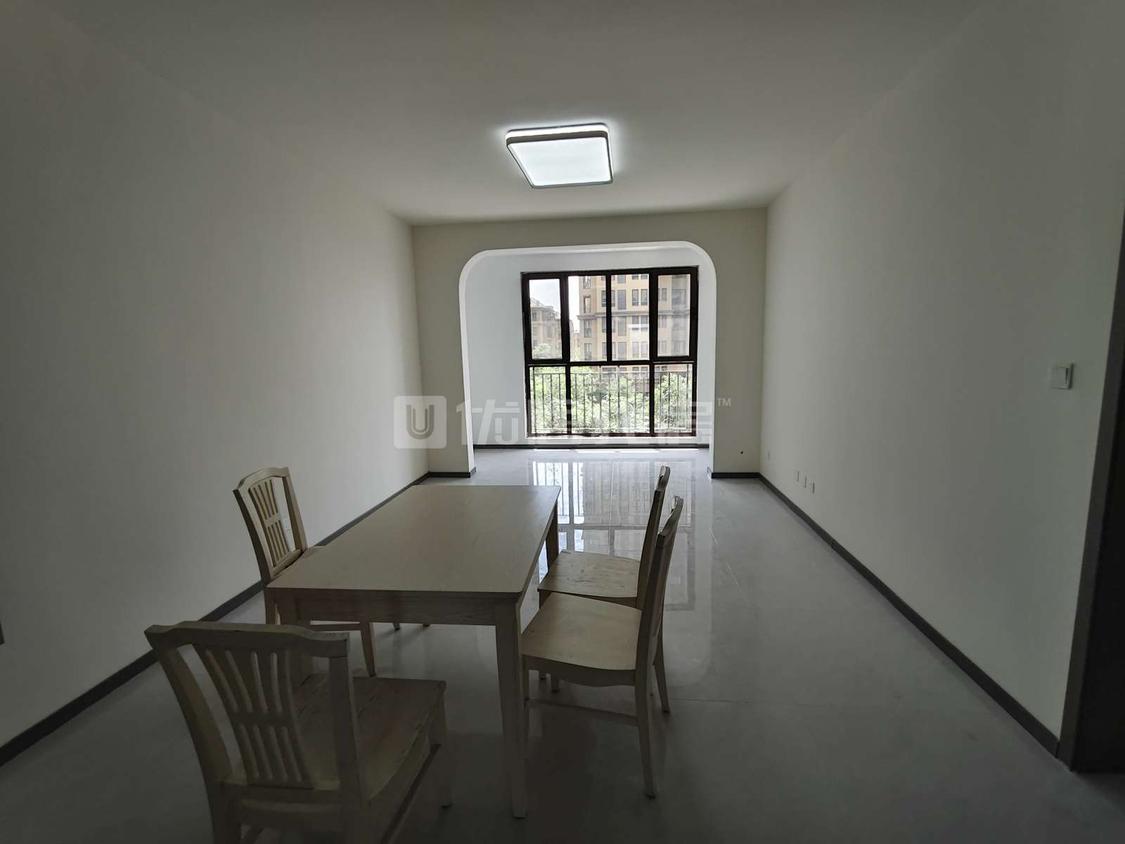 整租·塞纳波斐