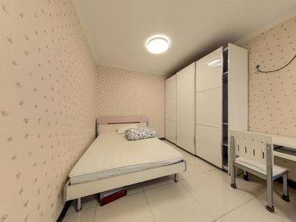 雁塔曲江大道整租 中海观园B区2室2厅/94平/高楼层