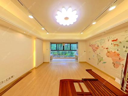 香洲南屏整租 华发新城(六期)4室2厅/177平/低楼层