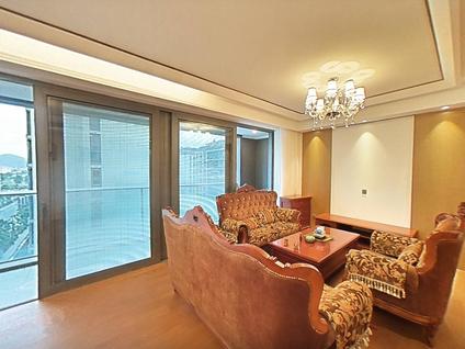 鄞州邱隘整租 臻和院4室2厅/137平/中楼层