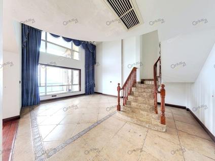 鹿城江滨整租 中瑞曼哈顿4室2厅/295平/中楼层