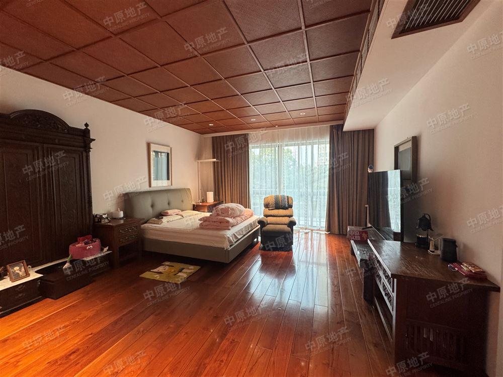 整租·世茂湖滨花园(别墅)