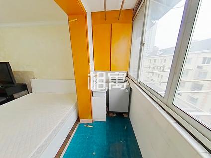 浦东世博整租 六里二村1室0厅/37平/高楼层