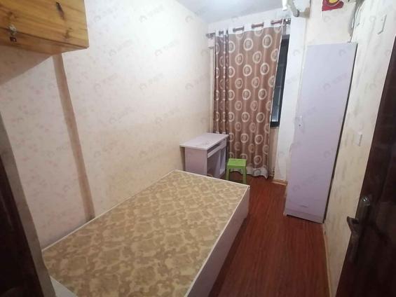 鼓楼西二环中路合租 杨桥新苑4室2厅/106平/高楼层