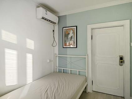 大兴黄村合租 三合南里3室1厅/7平/高楼层