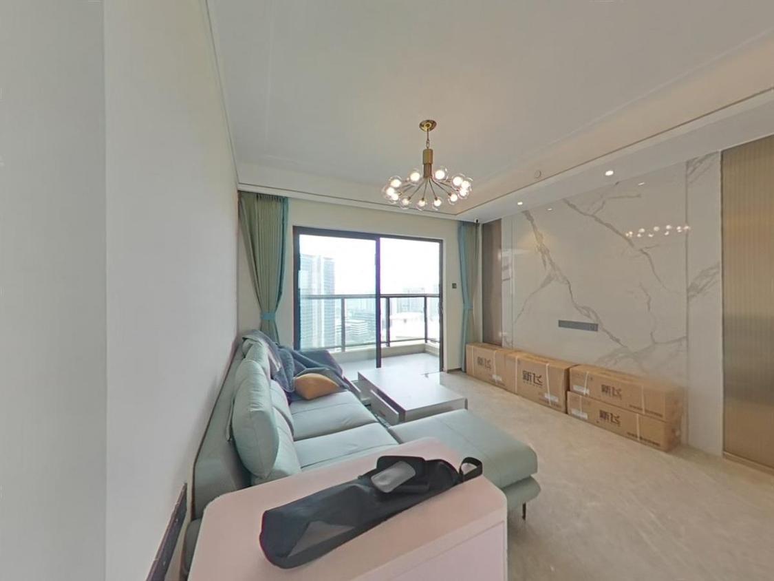 整租·美的华发天珀