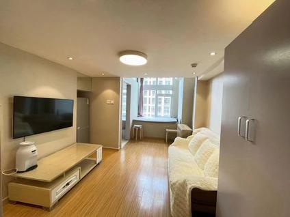 石景山古城整租 中海金鑫阁1室1厅/40平/中楼层