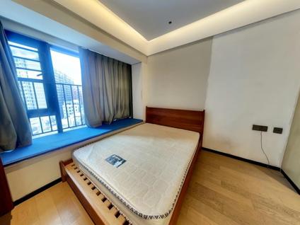 龙华梅林关口整租 万科和雅轩3室1厅/99平/低楼层