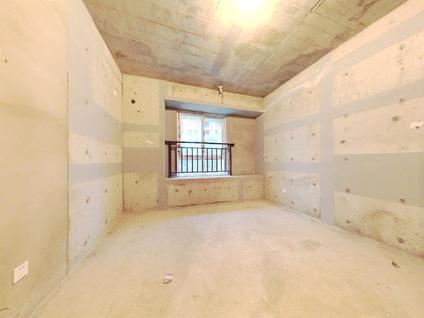 长安航天城整租 红星紫御半山4室2厅/152平/低楼层