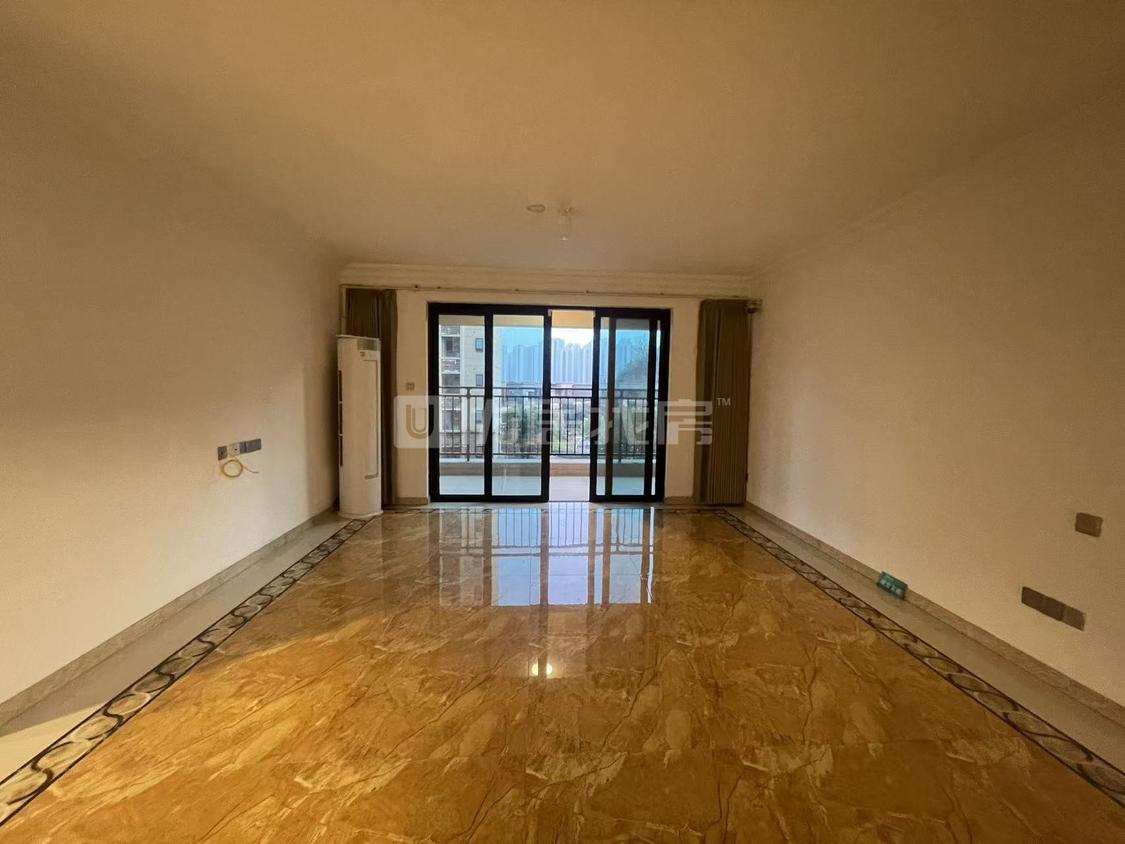 整租·碧桂园凤凰城(C区)