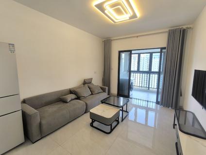 鼎湖鼎湖整租 万达广场华府3室2厅/90平/中楼层