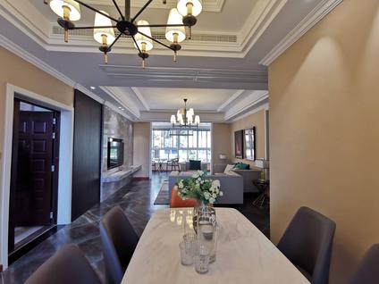 巴南南泉整租 蓝光十里蓝山4室2厅/134平/中楼层