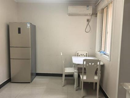 六合雄州街道整租 万福峨嵋苑1室1厅/43平/低楼层