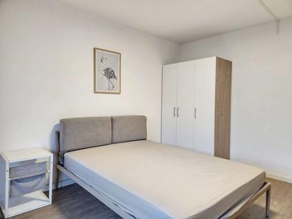 静安大宁合租 永和雅园3室1厅/16平/中楼层