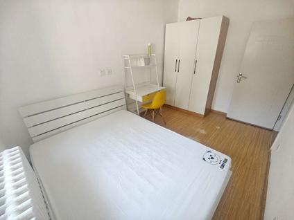 昌平回龙观合租 南店新村3室1厅/10平/低楼层