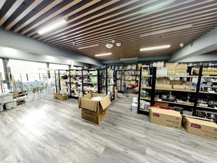 万柏林千峰南路整租 学府壹号院1室1厅/120平/高楼层