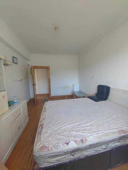 西岗莲花白云整租 康庄街2室1厅/52平/高楼层