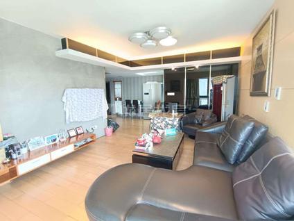 伍家岗万达整租 滨江国际3室2厅/148平/中楼层