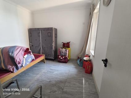 金凤宝湖整租 宝湖花园2室2厅/98平/高楼层