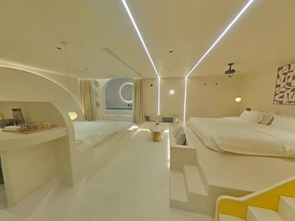 雁塔大唐芙蓉园整租 中海铂宫7室1厅/411平/中楼层