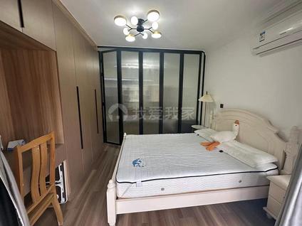 长宁新华路整租 田渡小区1室1厅/39平/高楼层
