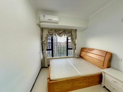 番禺石楼整租 尚上名筑3室2厅/110平/中楼层