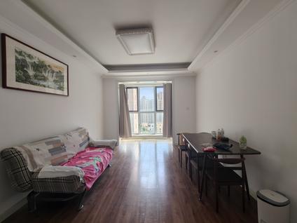 黄岛灵山卫整租 海尔悦湖兰庭2室2厅/87平/中楼层