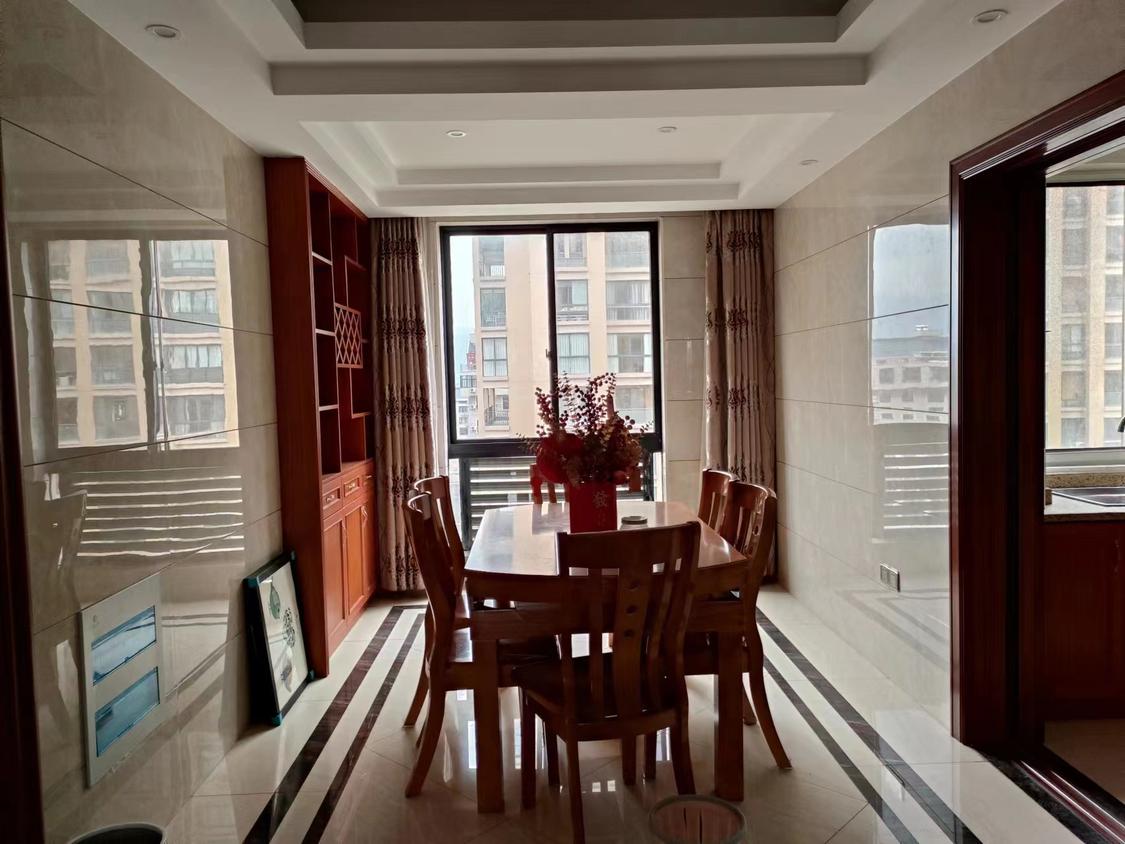 整租·玫瑰星城