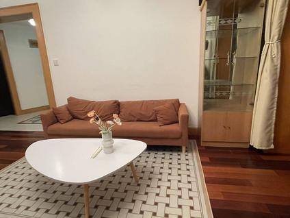 静安曹家渡整租 新平公寓3室2厅/130平/高楼层