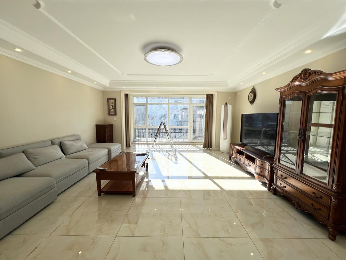 整租·领秀翡翠山(A区)