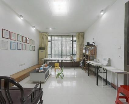 南海西樵整租 四季康城4室2厅/135平/底层