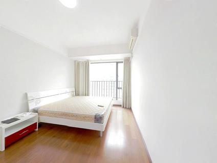 顺德陈村整租 万科缤纷四季(北区)4室2厅/145平/中楼层