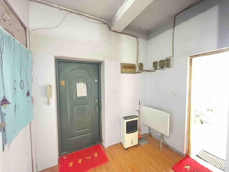 合租·洪家楼过街楼