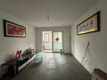 港闸费桥整租 景明花苑3室2厅/143平/中楼层