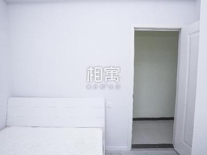 松江九亭整租 松江半岛花园4室2厅/159平/低楼层