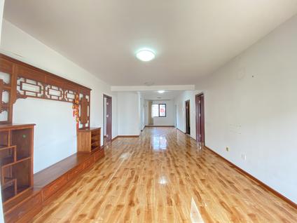 丰台云岗整租 山语城(三区)3室2厅/135平/高楼层