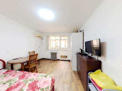 和平劝业场整租 四箴北里1室1厅/35平/中楼层