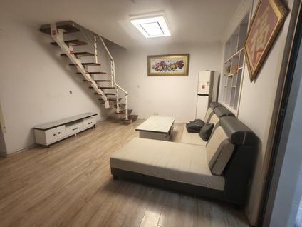 城阳城阳工业园整租 建泰香海府第2室1厅/80平/顶层