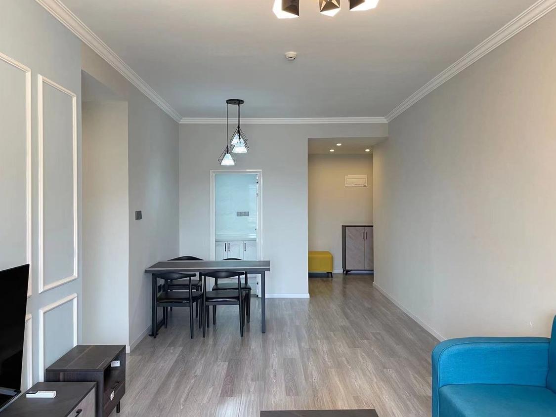 整租·融创凡尔赛(领馆四期)