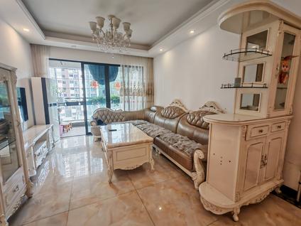 蓬江滨江新区整租 方直珑湖湾3室2厅/97平/低楼层