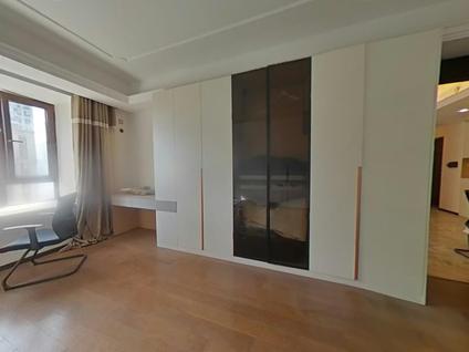 雁塔曲江大道整租 中国铁建万科翡翠国际(西区)4室2厅/160平/中楼层