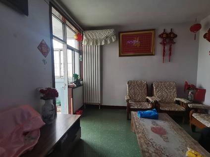黄岛老黄岛整租 新街口小区3室2厅/94平/顶层
